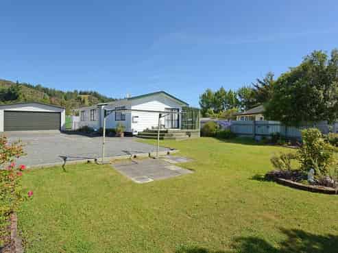 6 Edelweiss Grove, Timberlea