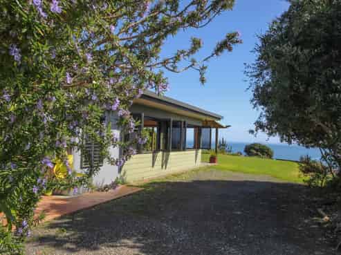 56 Peninsula Parade, Mangonui