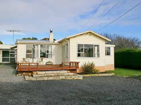 62 Stornoway Street, Karitane