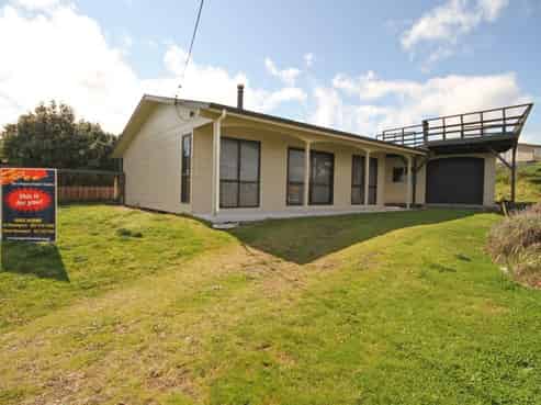 3 Brown Terrace, Foxton Beach