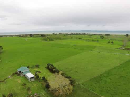 77 Gum Store Road, Tapora