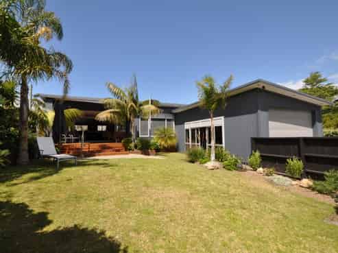 37 Vista Paku, Pauanui