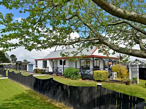 7 Crail Court, Totara Heights