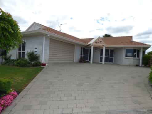 2 Sunset Close, Western Heights