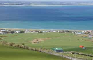 90 Richard Street, Riverton