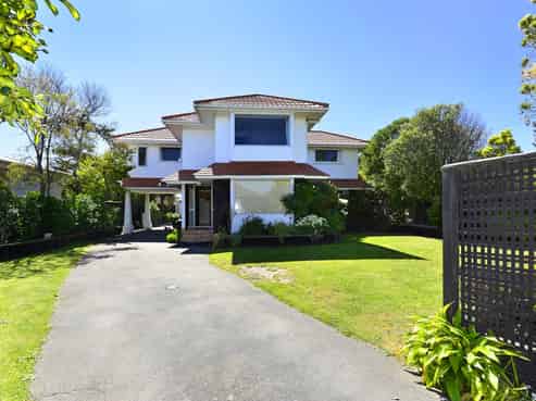 17 Rocking Horse Road, Southshore