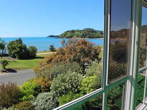 1110 Abel Tasman Drive, Tata Beach