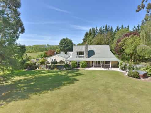 426 Riverside Road, Okuku