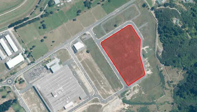 21 Thomas Neal Crescent, Poets Block