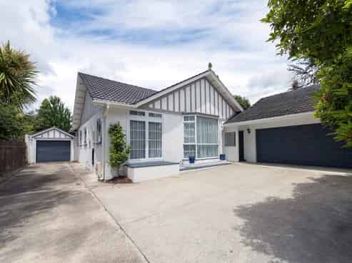 24 High Street, Glenholme