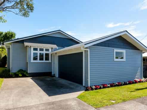 18 Walsh Road, Westown