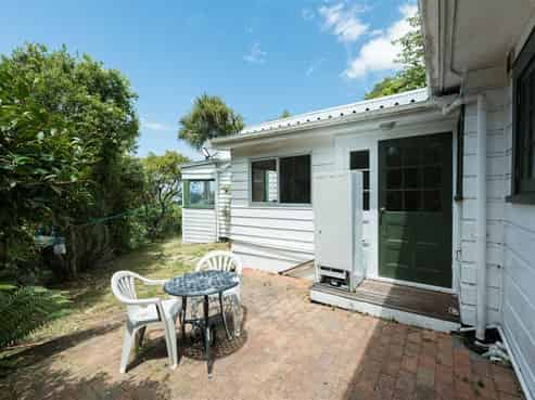 6 Irvine Street, Aro Valley