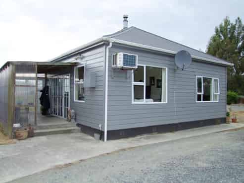 11 Lowery Street, Milton