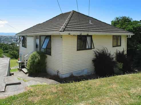 26 Pikarere Street, Titahi Bay