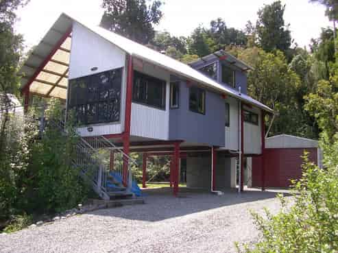 17 Korua Street, Moana / Lake Brunner