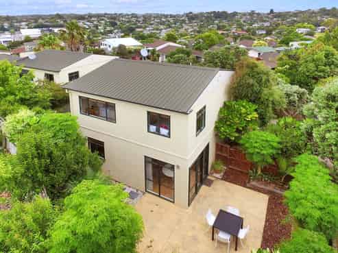 1/69 Target Road, Totara Vale