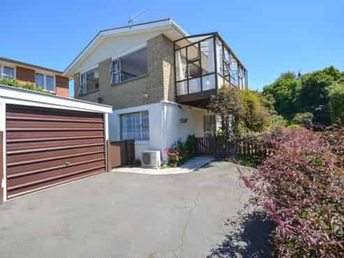 82A Neidpath Road, Mornington