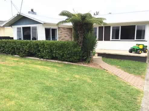 5 Clark Street, Hikurangi