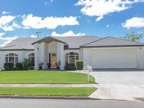 2 Roderick Place, Rototuna