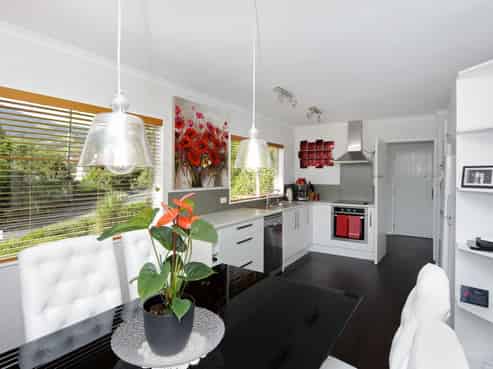 4 Tuckett Place, Enner Glynn