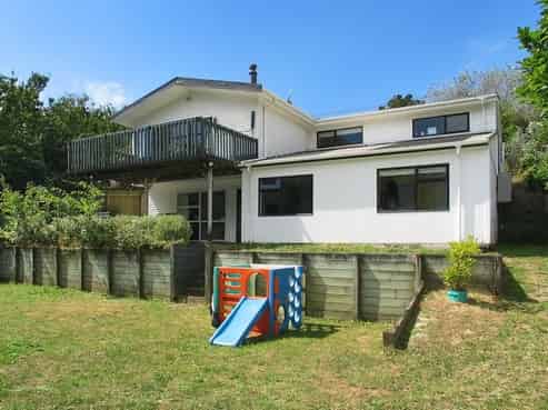 57 Handyside Street, Tawa