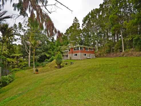 208 Forest Hill Road, Waiatarua