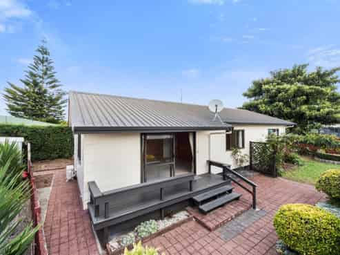 24A Macdonald Road, Glenview