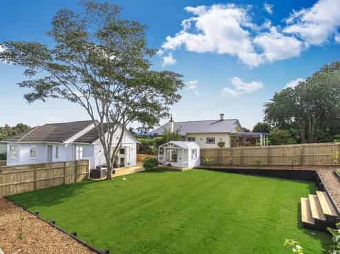 1 Cadman Avenue, Waterview