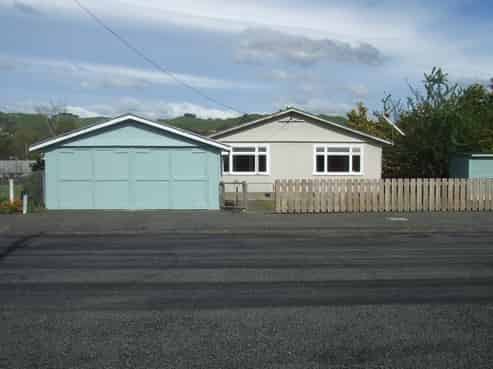 2 Broadway, Mangaweka