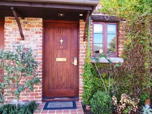 10/7 Quiet Woman Way, Monaco