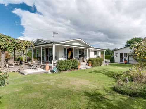 99 Raupare Road, Twyford