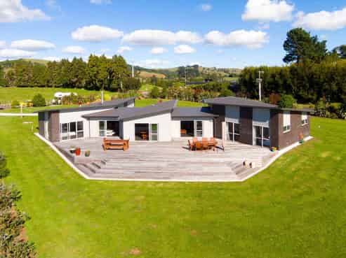 1 Wilson Road, Urenui