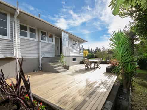 15 Westall Road, New Lynn