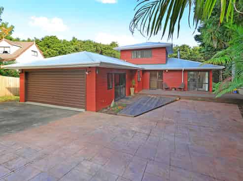 32 Paulownia Place, Totara Heights