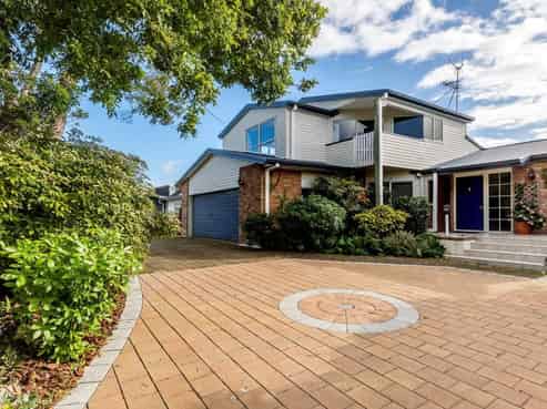 147 Kings Avenue, Matua