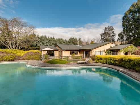 1464 Taihape Road, Sherenden