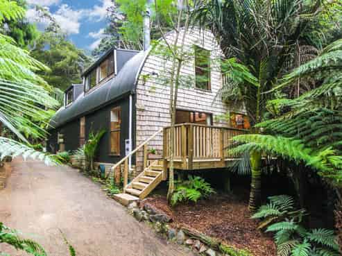 78 Mountain Road, Henderson Valley