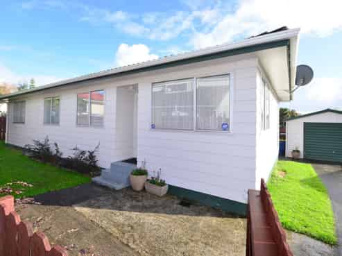 2/3 Edwin Freeman Place, Ranui