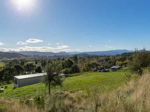 201B Katherine Mansfield Drive, Whitemans Valley