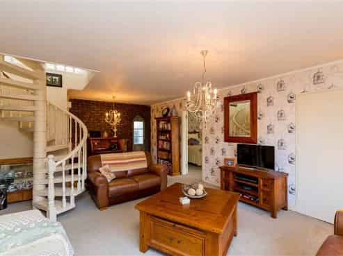 650 Ferguson Street, Terrace End