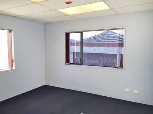 Offices South Dunedin 145m2