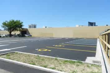 CAR PARKS AVAILABLE IN CENTRAL LOCATION