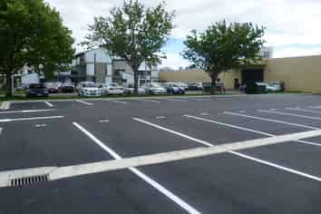 CAR PARKS AVAILABLE IN CENTRAL LOCATION