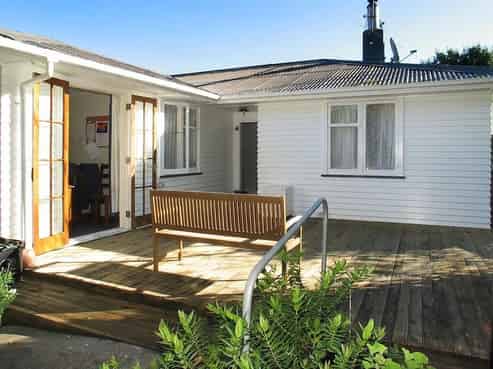 42 Kaituna Street, Waitangirua