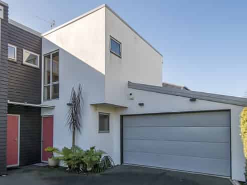 34C Packe Street, Edgeware