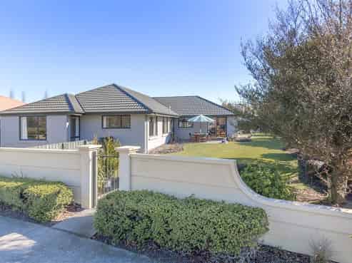 11 Baltic Place, Northwood