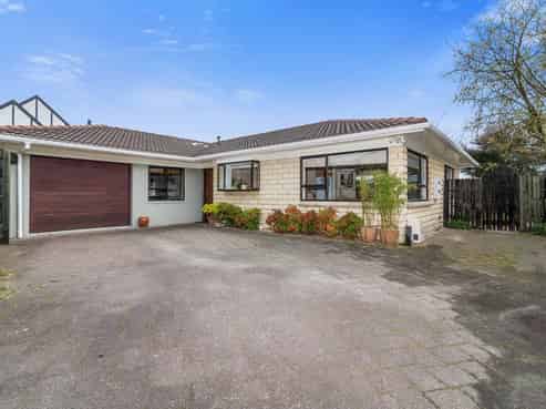 41A Robertson Street, Glenholme