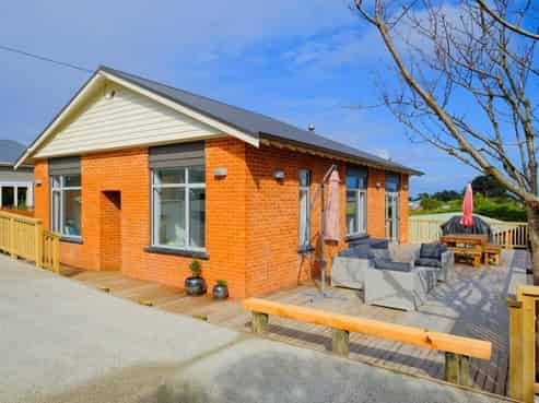 24 Gresham Street, Tainui