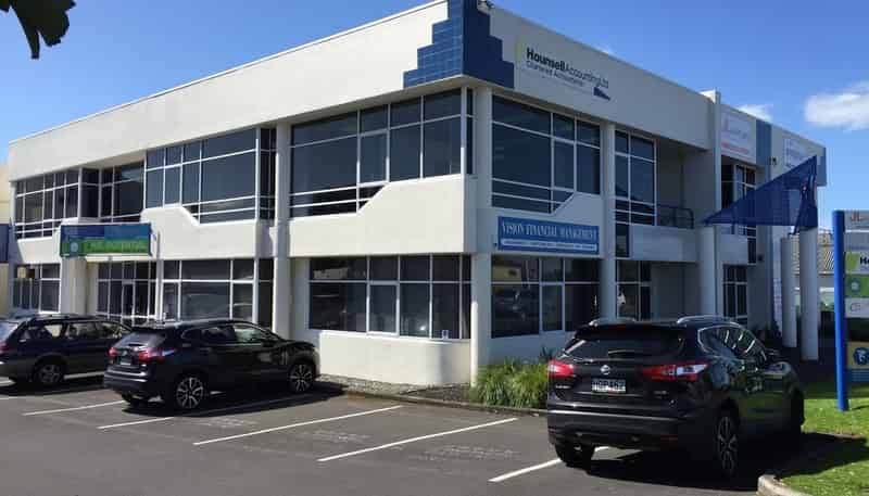 B/129 Onewa Road, Northcote