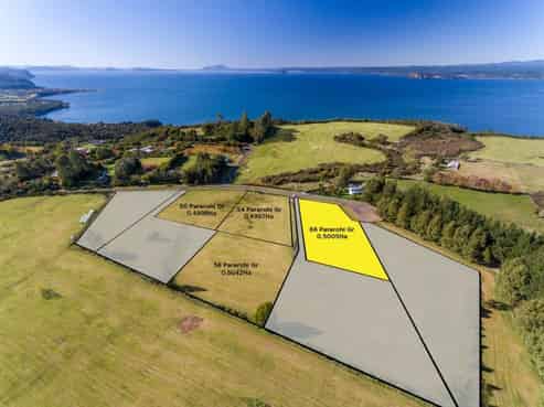 66 Parerohi Grove, Kuratau